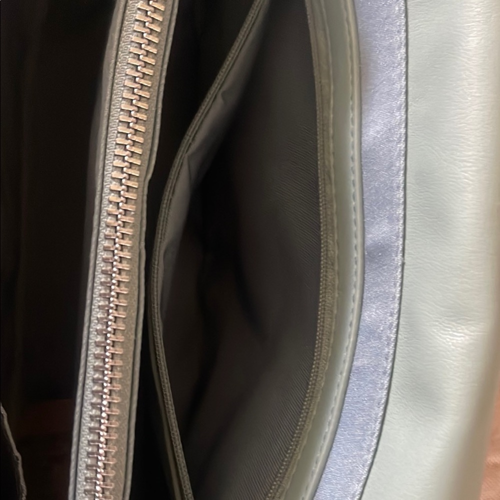 Steve Madden Green Quilted Shoulder Bag - Picture 10 of 11